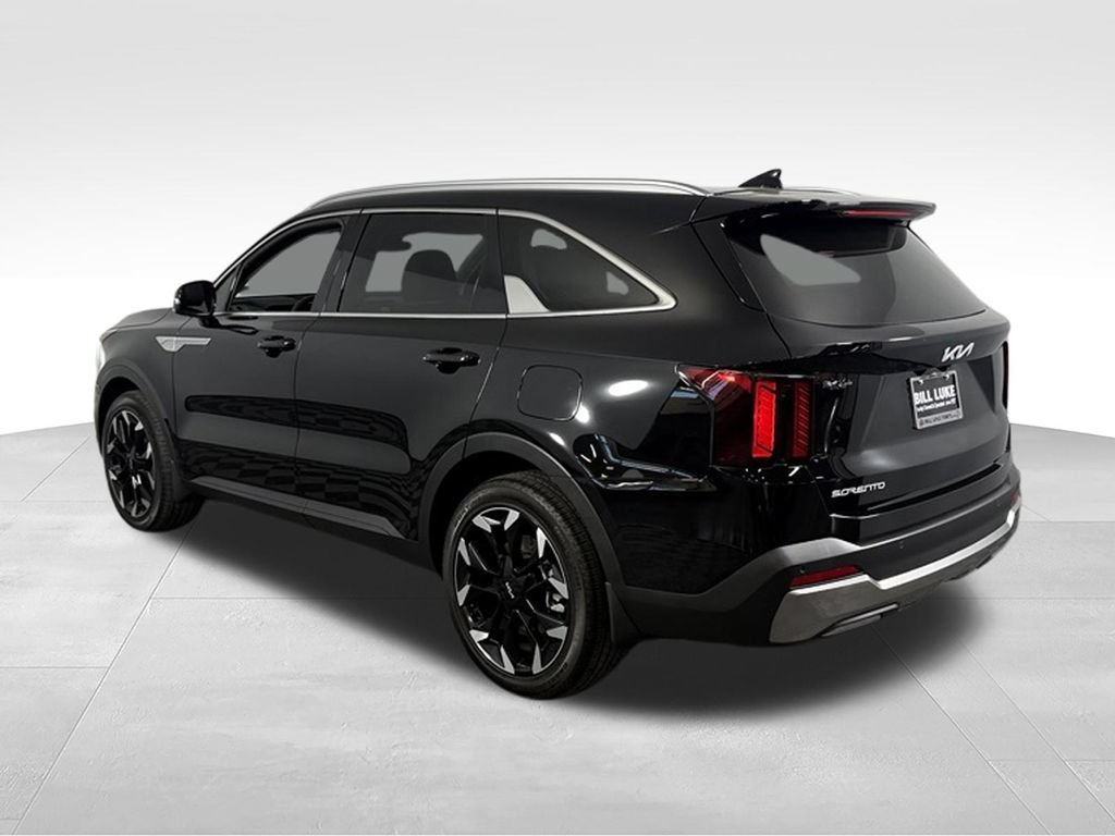 Used 2025 Kia Sorento EX w/ Panoramic Sunroof Package FWD image 9