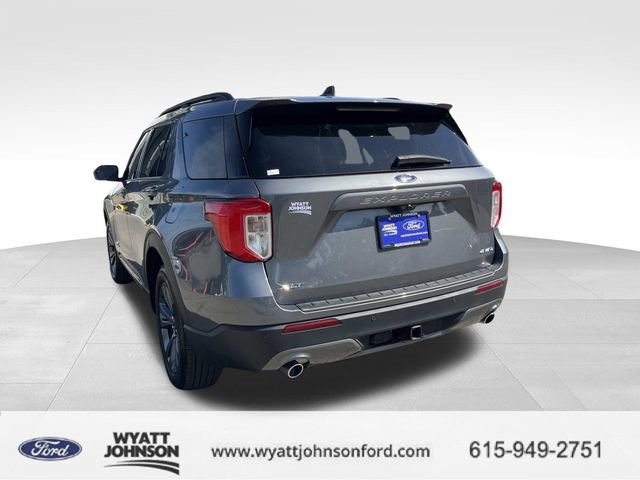 Used 2023 Ford Explorer XLT w/ Equipment Group 202A image 5