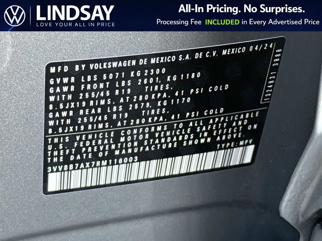 Used 2024 Volkswagen Tiguan SE R-Line AWD/4WD image 26