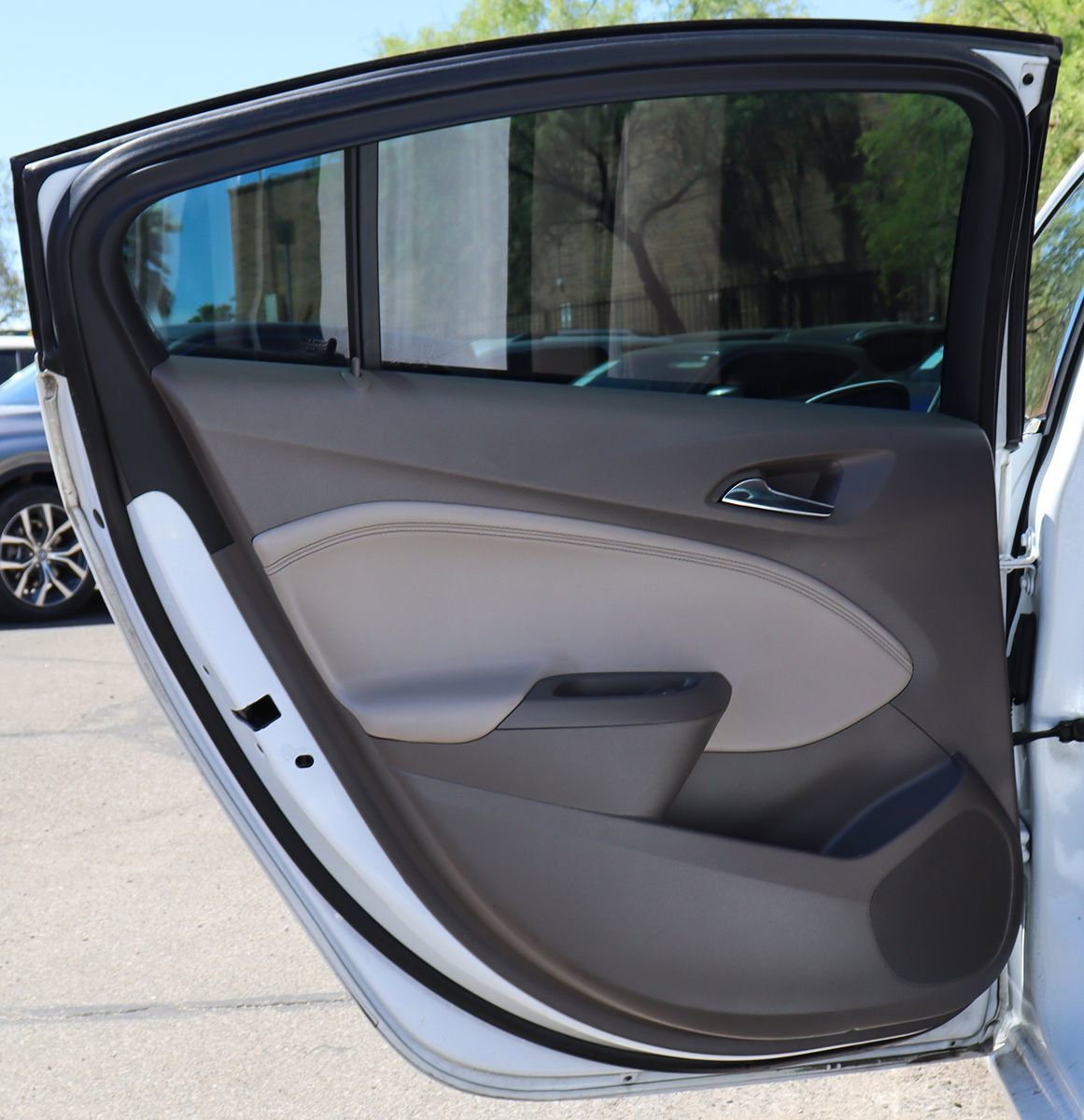 Used 2016 Chevrolet Cruze Premier FWD image 29