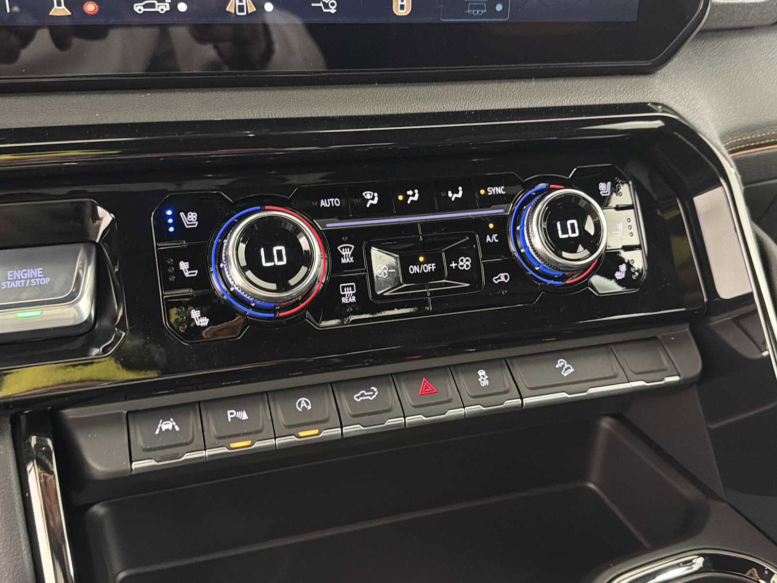 New 2026 GMC Sierra 1500 AT4 w/ AT4 Premium Package AWD/4WD image 60