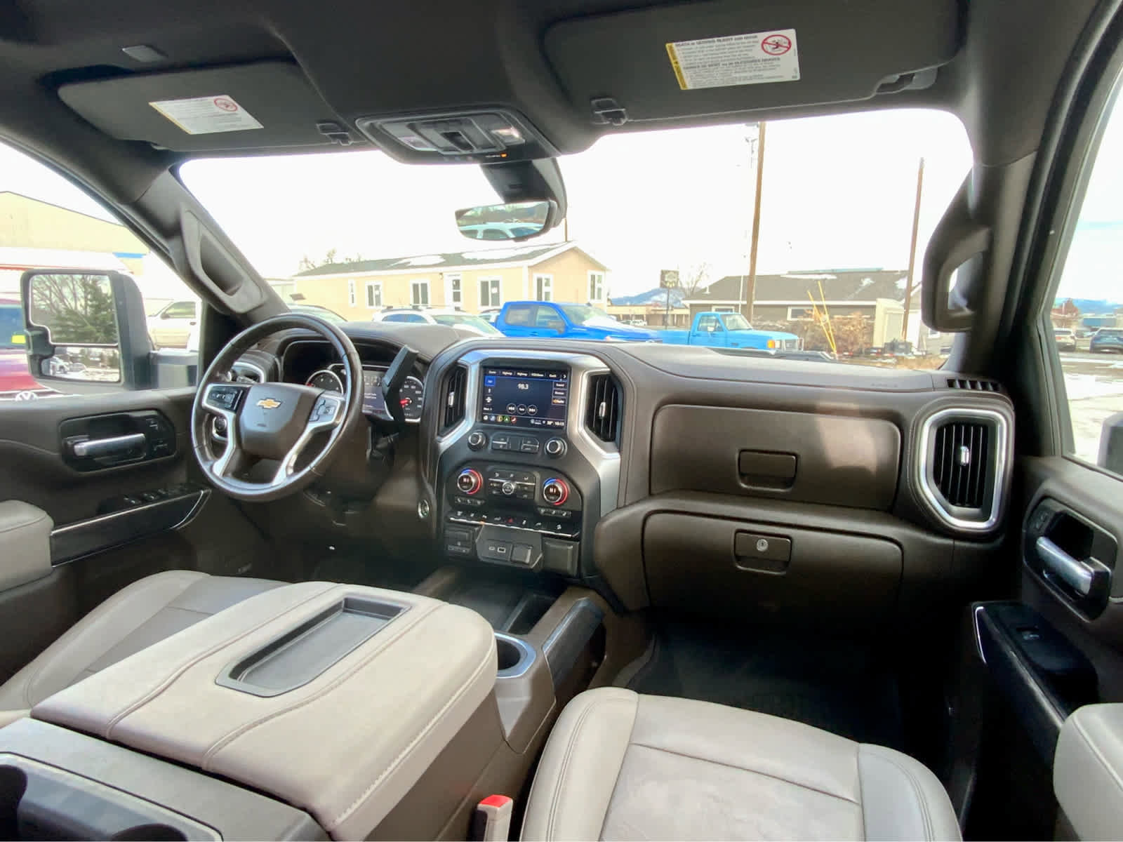 Used 2024 Chevrolet Silverado 2500 High Country image 32