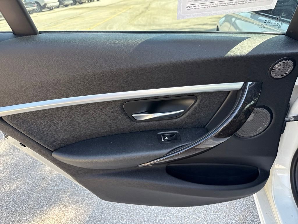Used 2018 BMW 340i Sedan w/ Premium Package image 27