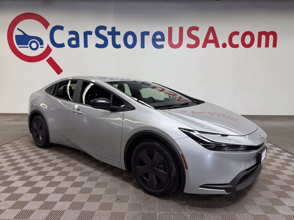 Used 2025 Toyota Prius LE