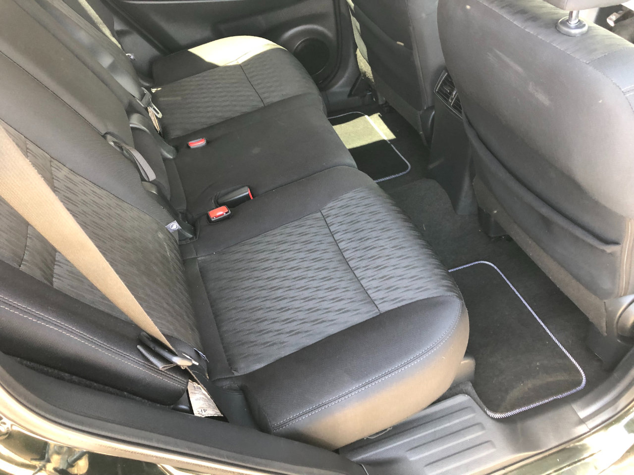 Used 2019 Nissan Rogue SV image 27