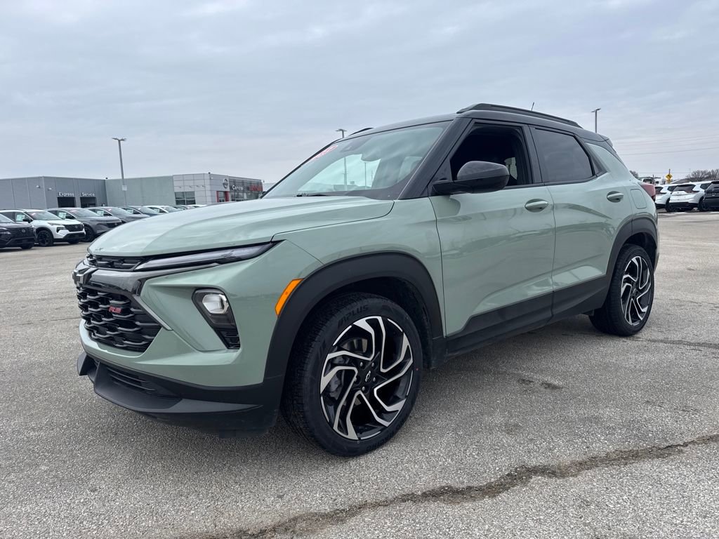 Used 2024 Chevrolet TrailBlazer RS w/ Convenience Package image 2