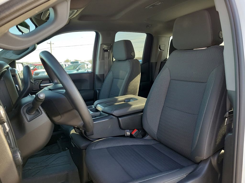 Used 2023 Chevrolet Silverado 1500 Custom image 11