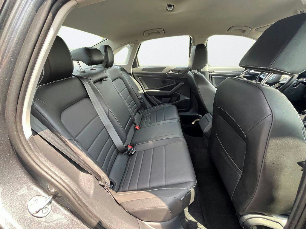 Used 2024 Volkswagen Jetta SE FWD image 26