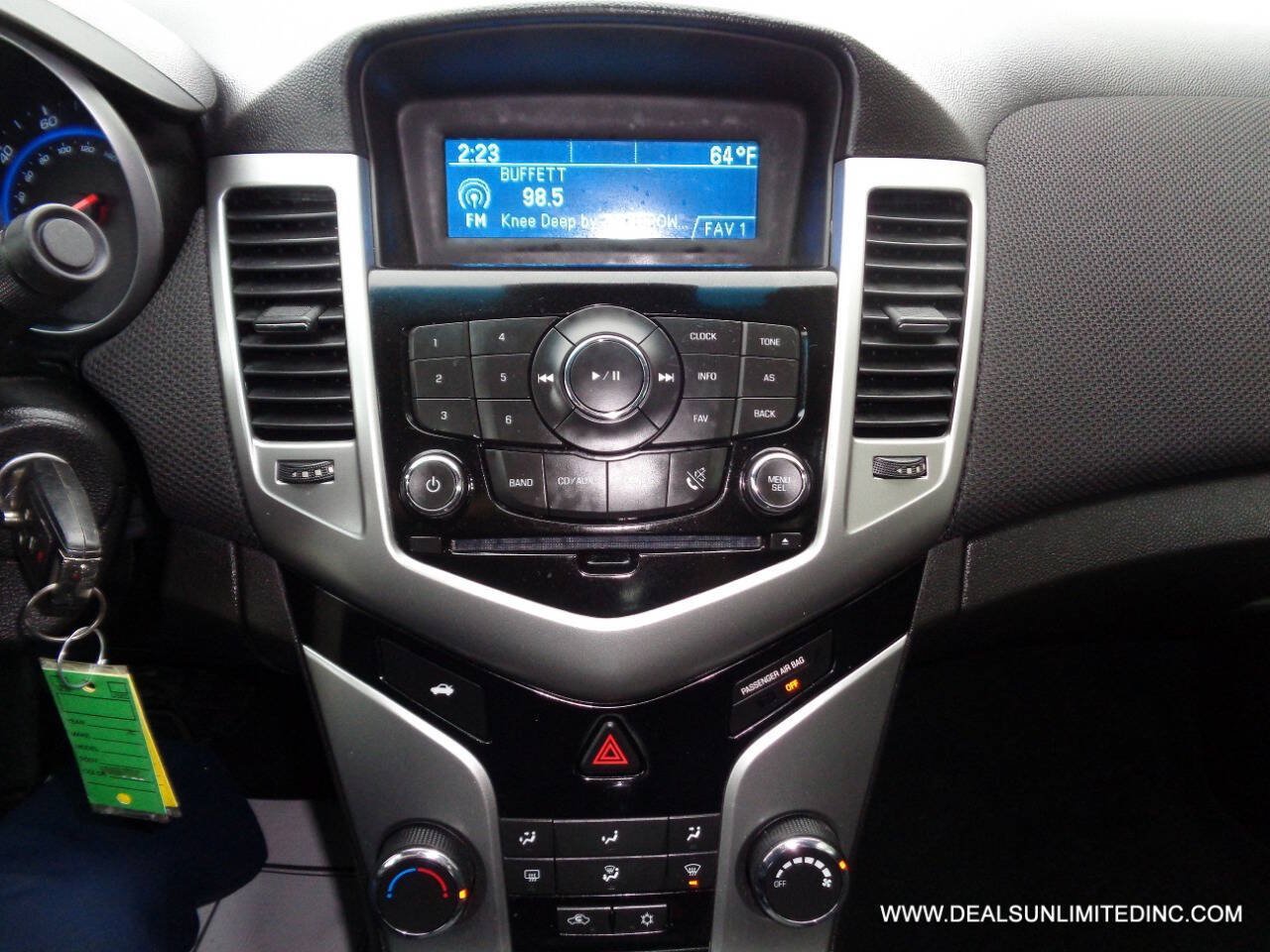 Used 2016 Chevrolet Cruze LT FWD image 11