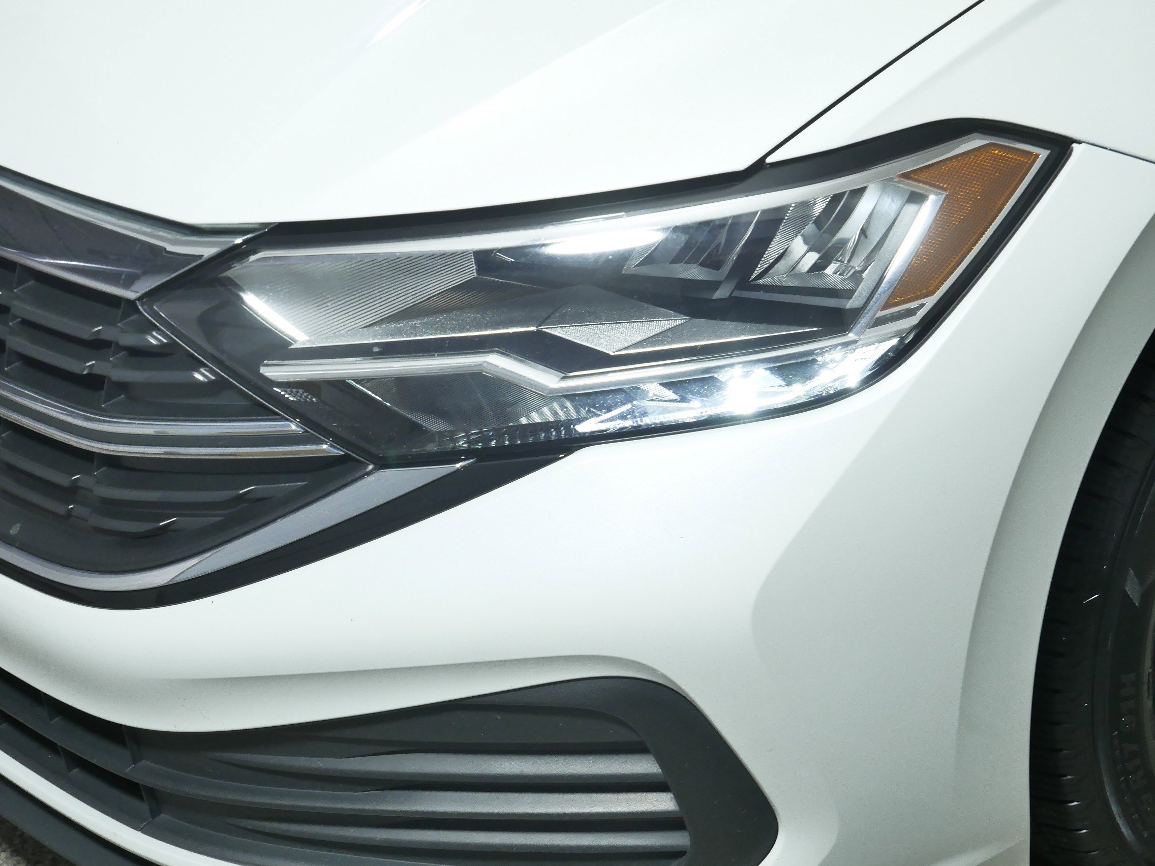 Certified 2022 Volkswagen Jetta SE w/ Panoramic Sunroof Package image 16