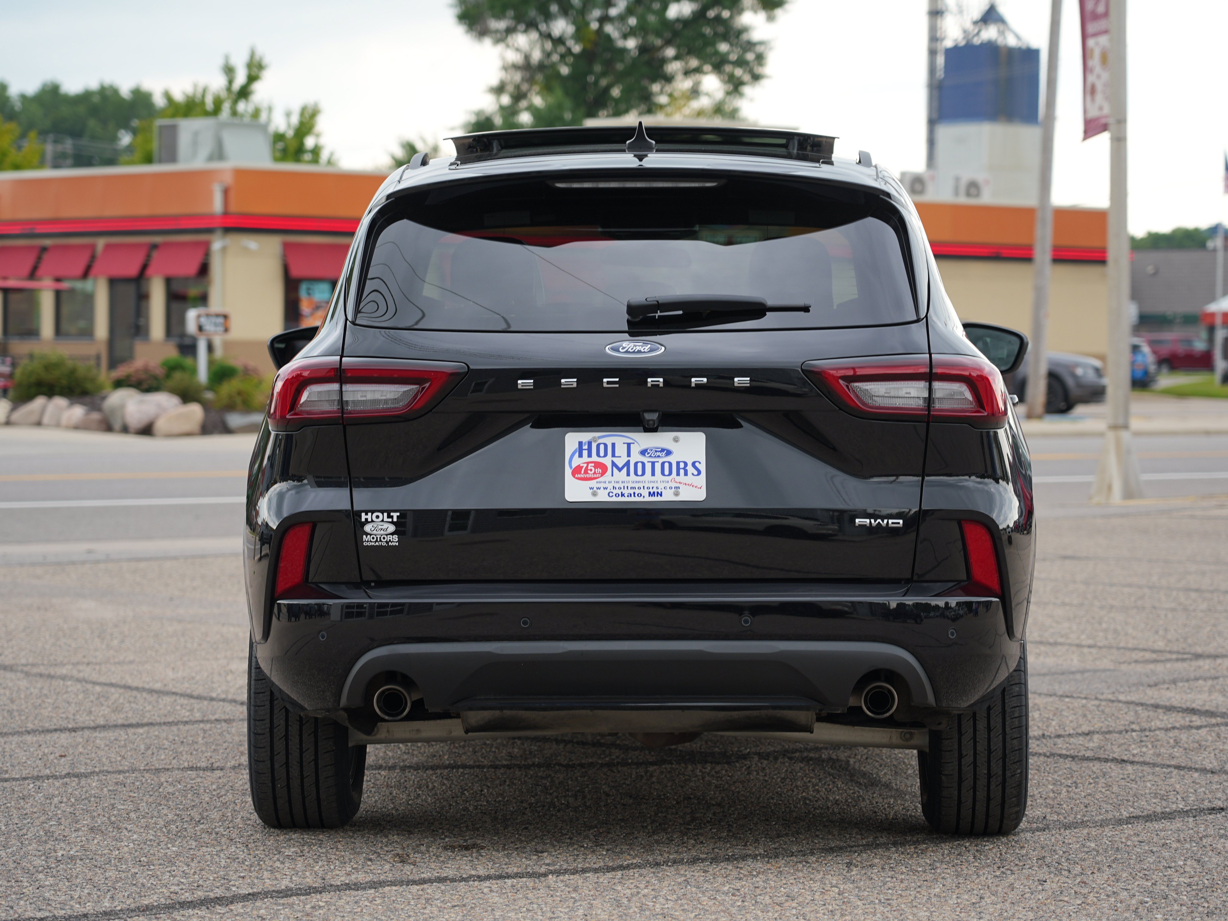 Used 2024 Ford Escape ST-Line w/ Tech Pack #1 AWD/4WD image 4
