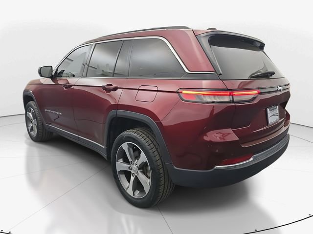 Used 2023 Jeep Grand Cherokee Limited w/ Trailer Tow Prep Group (B) image 7