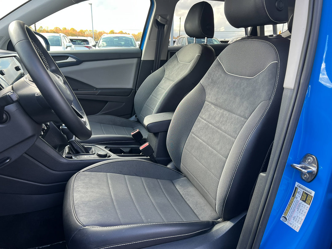 Used 2023 Volkswagen Taos SE image 13