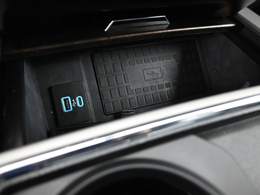 Certified 2022 Ford F250 Lariat w/ Lariat Ultimate Package image 18