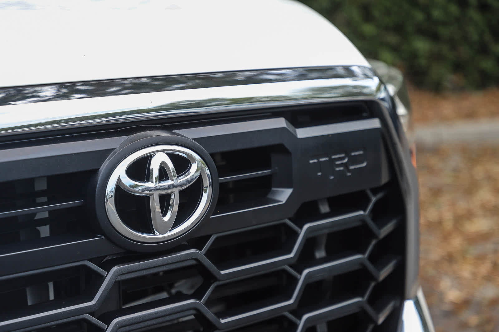 Used 2022 Toyota Tundra SR5 w/ TRD Off-Road Package AWD/4WD image 5