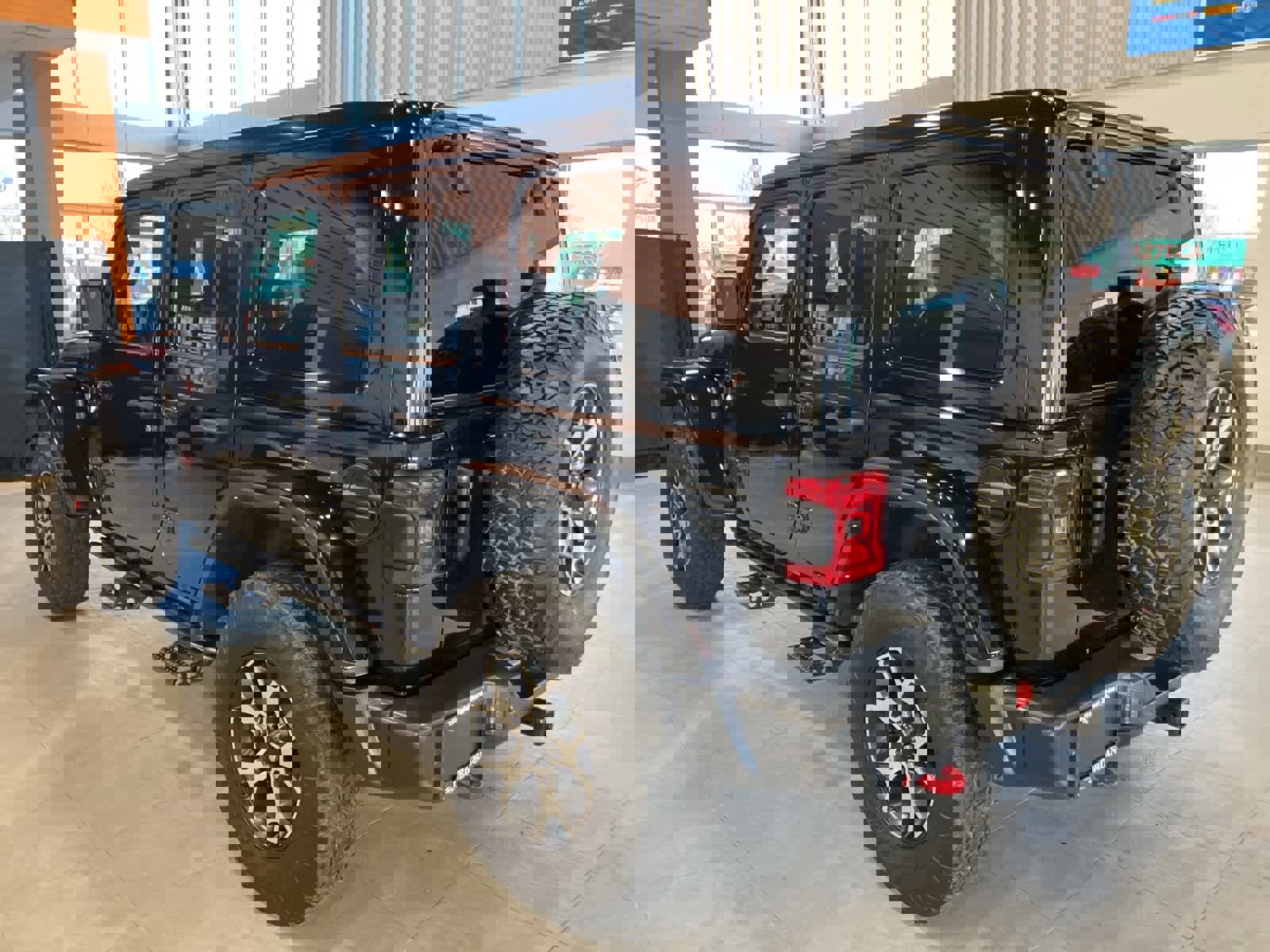 Used 2021 Jeep Wrangler Unlimited Rubicon w/ Uconnect 4C Nav & Sound Group image 7