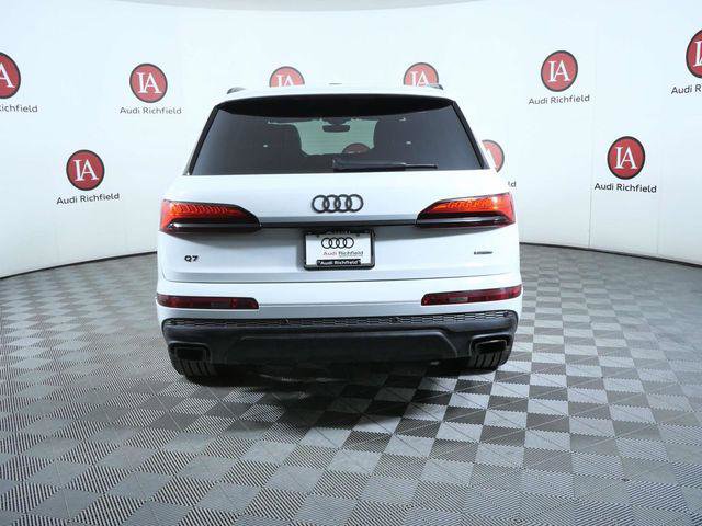 Used 2025 Audi Q7 2.0T Premium w/ Convenience Plus Package image 7