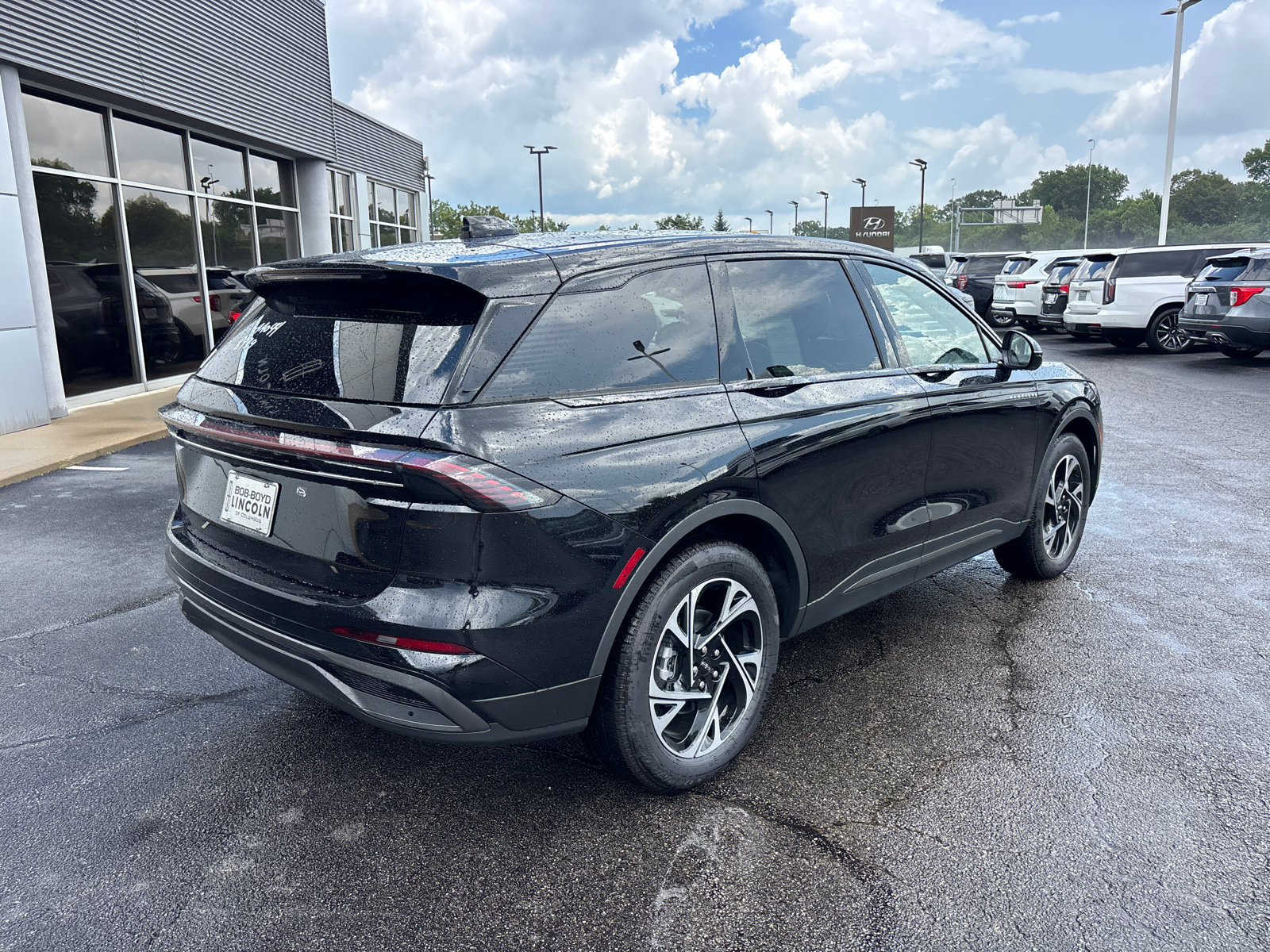 New 2026 Lincoln Nautilus Premier w/ Jet Appearance Package AWD/4WD image 7