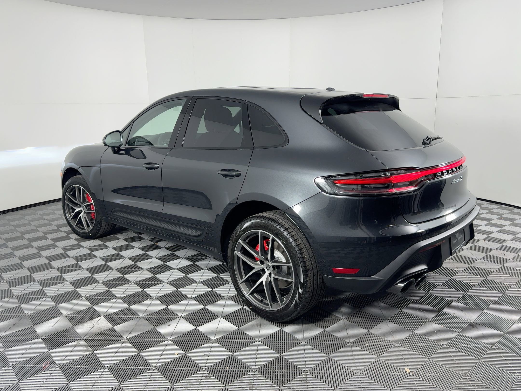 Used 2026 Porsche Macan S image 3