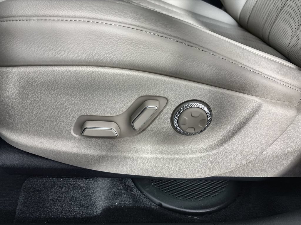 New 2026 Genesis GV80 2.5T Select AWD/4WD image 14