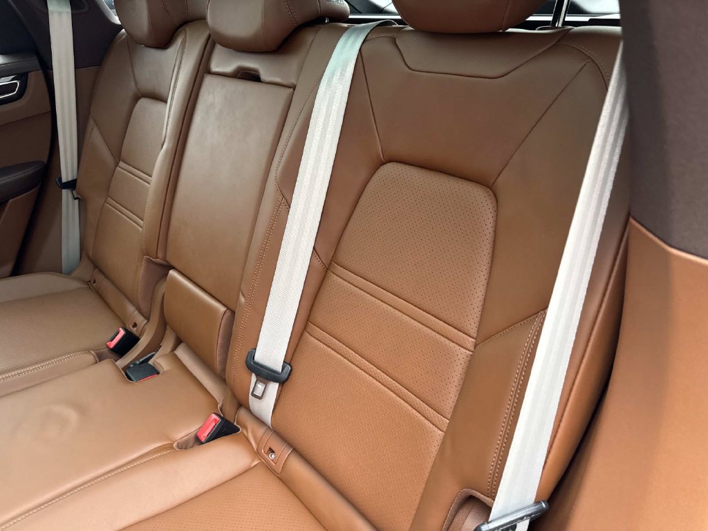 Certified 2023 Porsche Cayenne S Platinum AWD/4WD image 14
