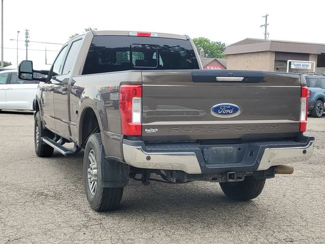 Used 2017 Ford F250 Lariat w/ Lariat Value Package AWD/4WD image 3