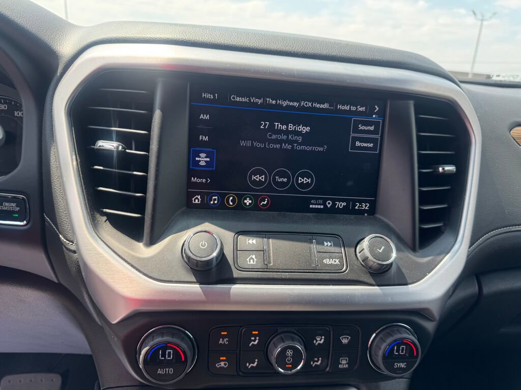 Used 2023 GMC Acadia SLE w/ Driver Convenience Package image 11