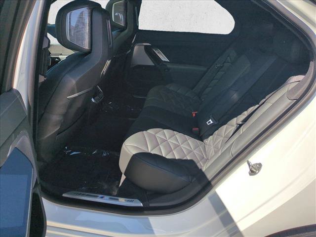 Used 2024 BMW 740i RWD image 21