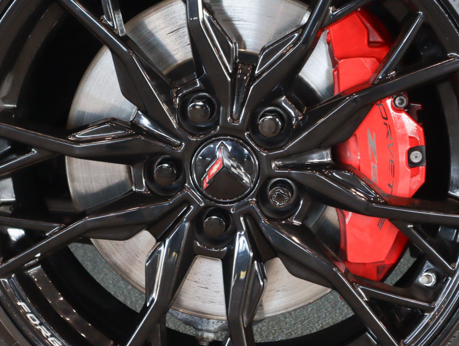 Used 2023 Chevrolet Corvette Stingray Coupe w/ Z51 Performance Package RWD image 4