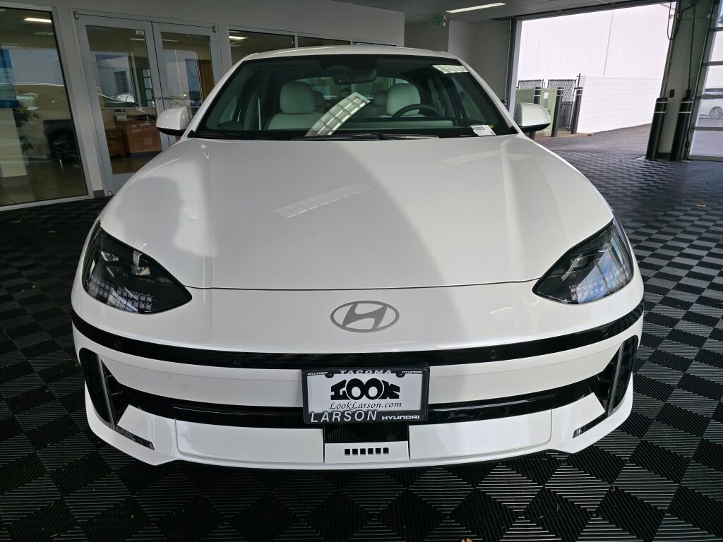 New 2025 Hyundai Ioniq 6 SEL image 9