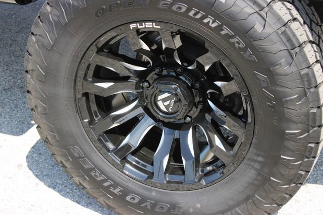 Used 2025 GMC Sierra 2500 AT4 w/ AT4 Premium Plus Package image 17