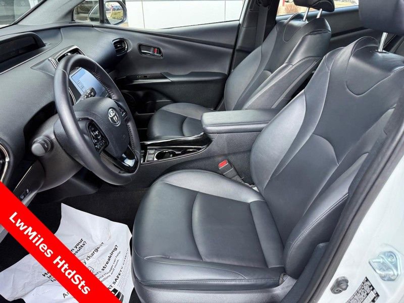 Used 2021 Toyota Prius XLE FWD image 16