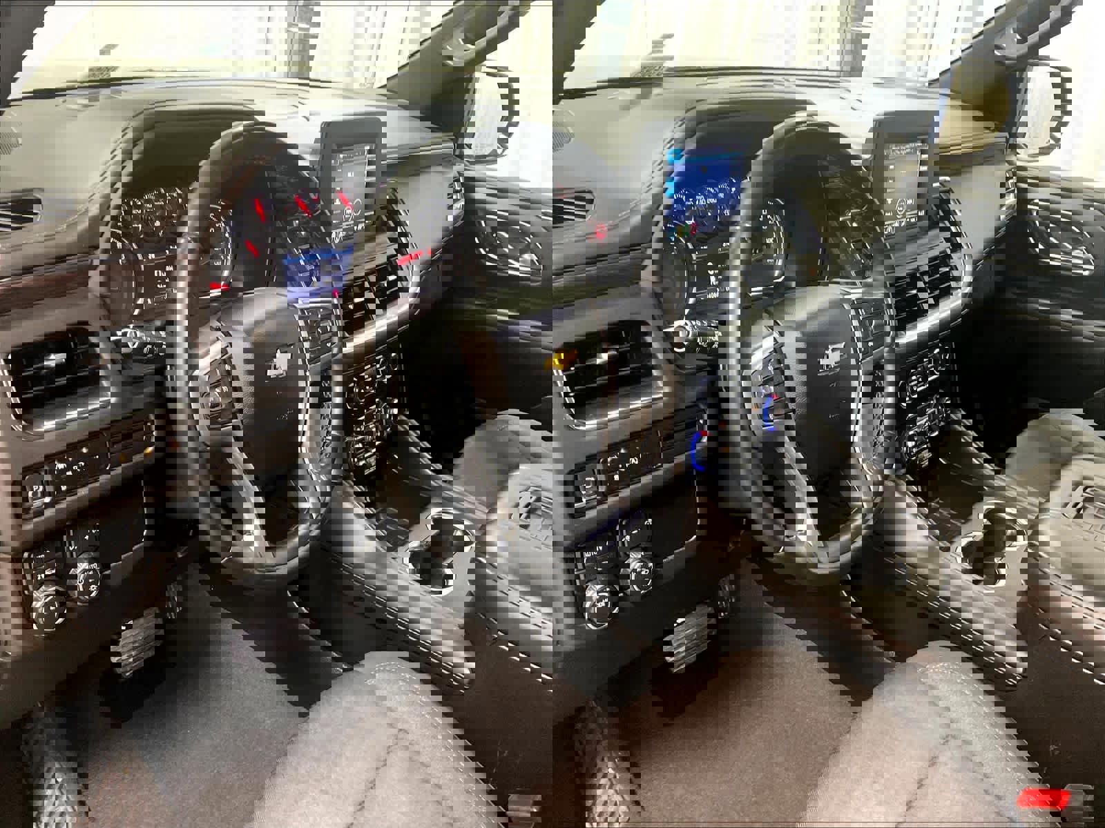 Used 2023 Chevrolet Tahoe LS image 8