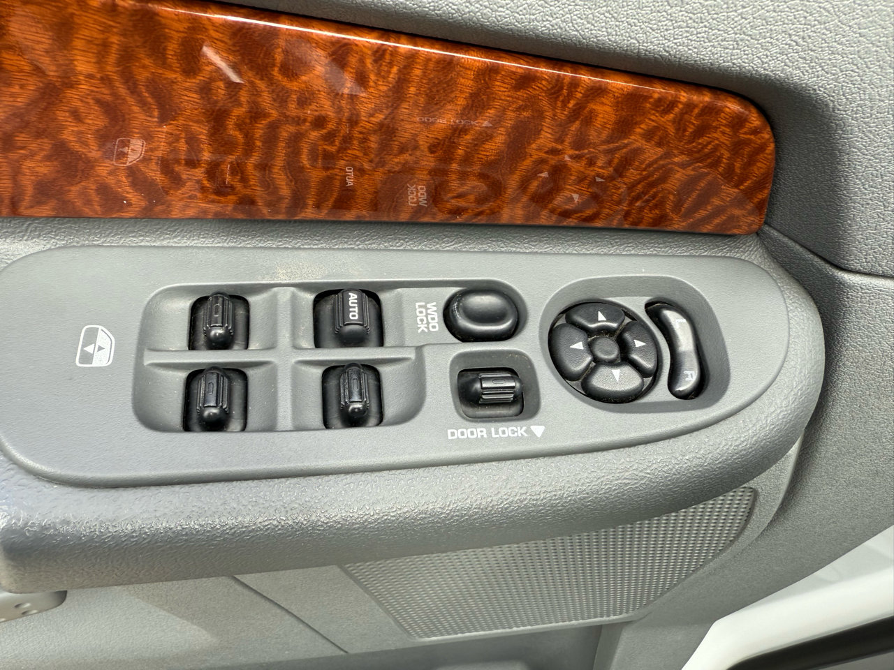 Used 2006 Dodge Ram 1500 Truck SLT w/ Quad Cab Big Horn Value Group image 11