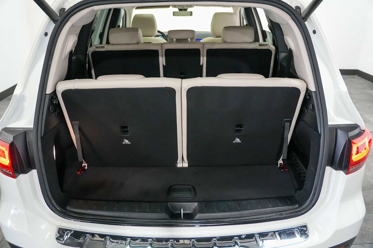 Used 2022 Mercedes-Benz GLB 250 4MATIC image 22