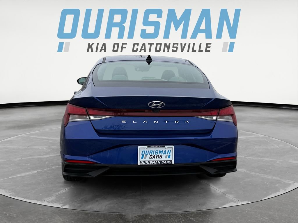 Used 2022 Hyundai Elantra SEL w/ Cargo Package image 5