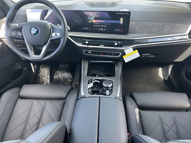 Used 2026 BMW X5 xDrive50e AWD/4WD image 16