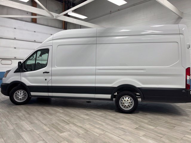 Used 2025 Ford Transit 250 148 High Roof Extended AWD w/ Load Area Protection Package image 4