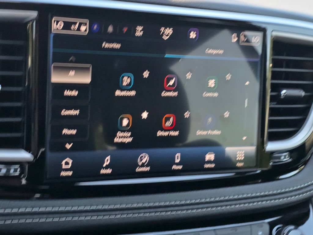 New 2027 Chrysler Pacifica Select FWD image 30