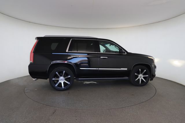 Used 2015 Cadillac Escalade Premium image 22