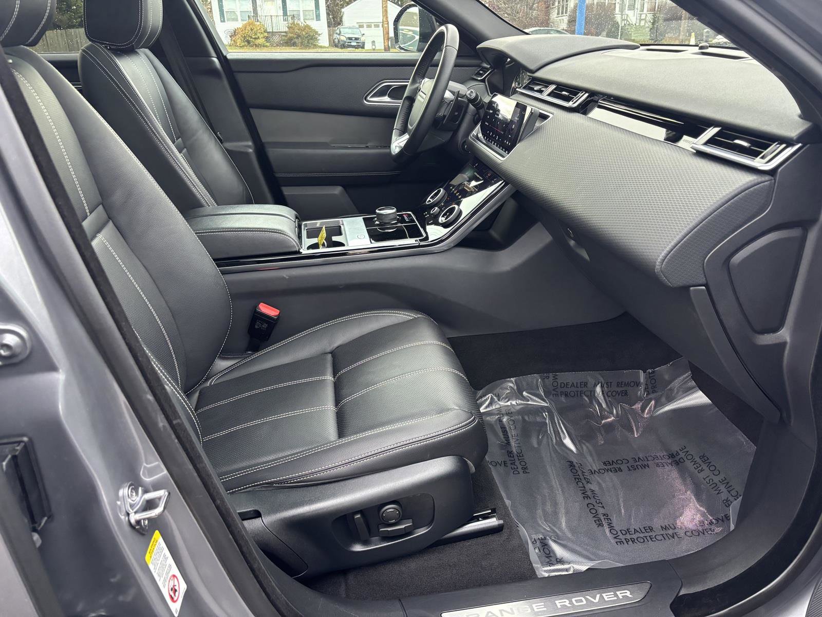 Used 2020 Land Rover Range Rover Velar S image 17