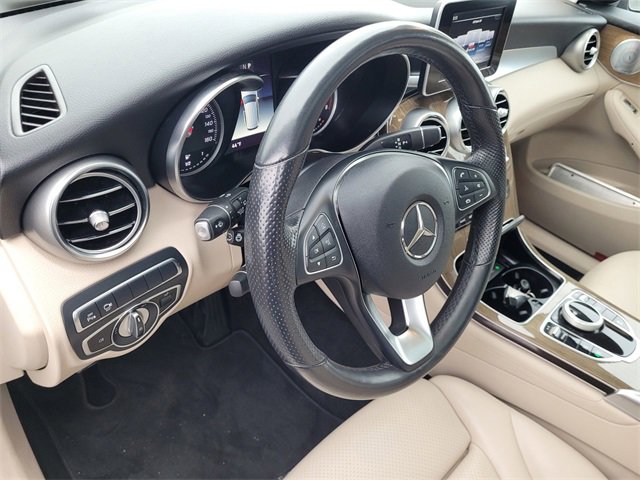 Used 2019 Mercedes-Benz GLC 300 4MATIC image 24