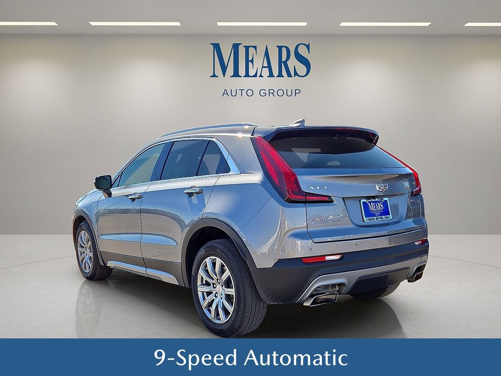 Used 2023 Cadillac XT4 Premium Luxury image 4