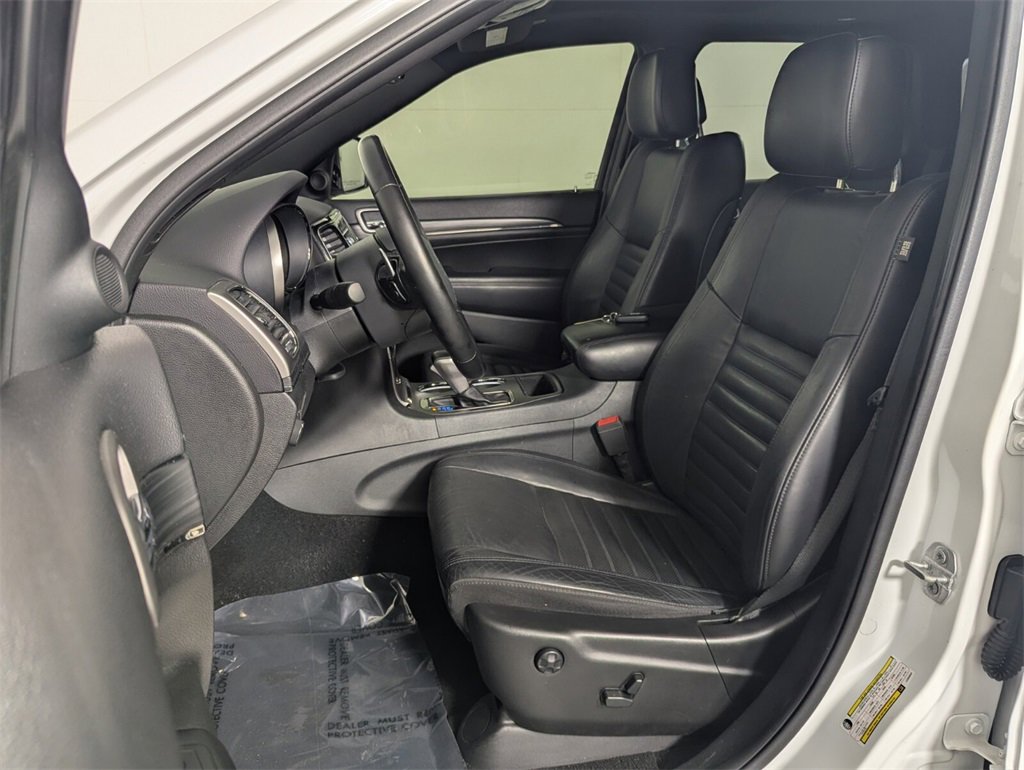 Used 2020 Jeep Grand Cherokee Limited X image 12