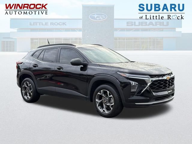 Used 2024 Chevrolet Trax LT FWD image 1