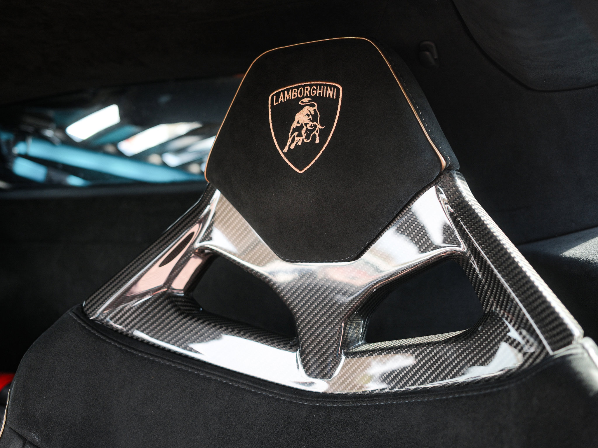 Used 2022 Lamborghini Huracan STO image 24