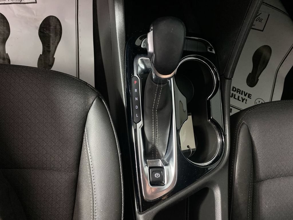 Certified 2024 Buick Encore GX Preferred AWD/4WD image 19