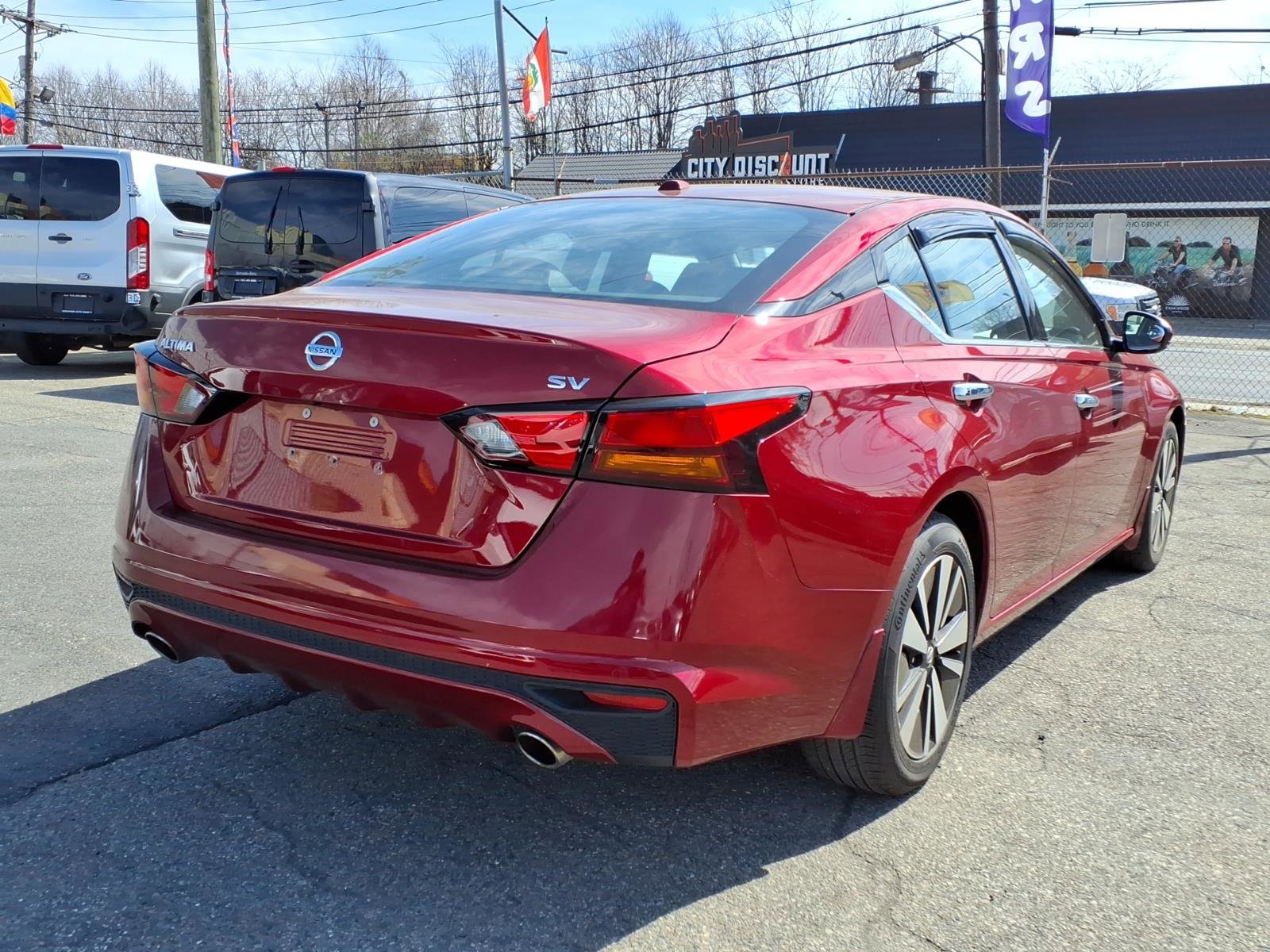 Used 2019 Nissan Altima 2.5 SV FWD image 7