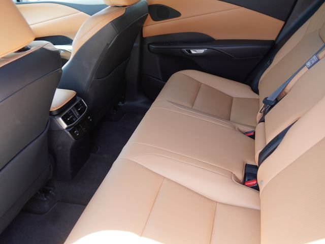 Used 2025 Lexus RX 350h w/ Kick Sensor & Tow Package AWD/4WD image 11