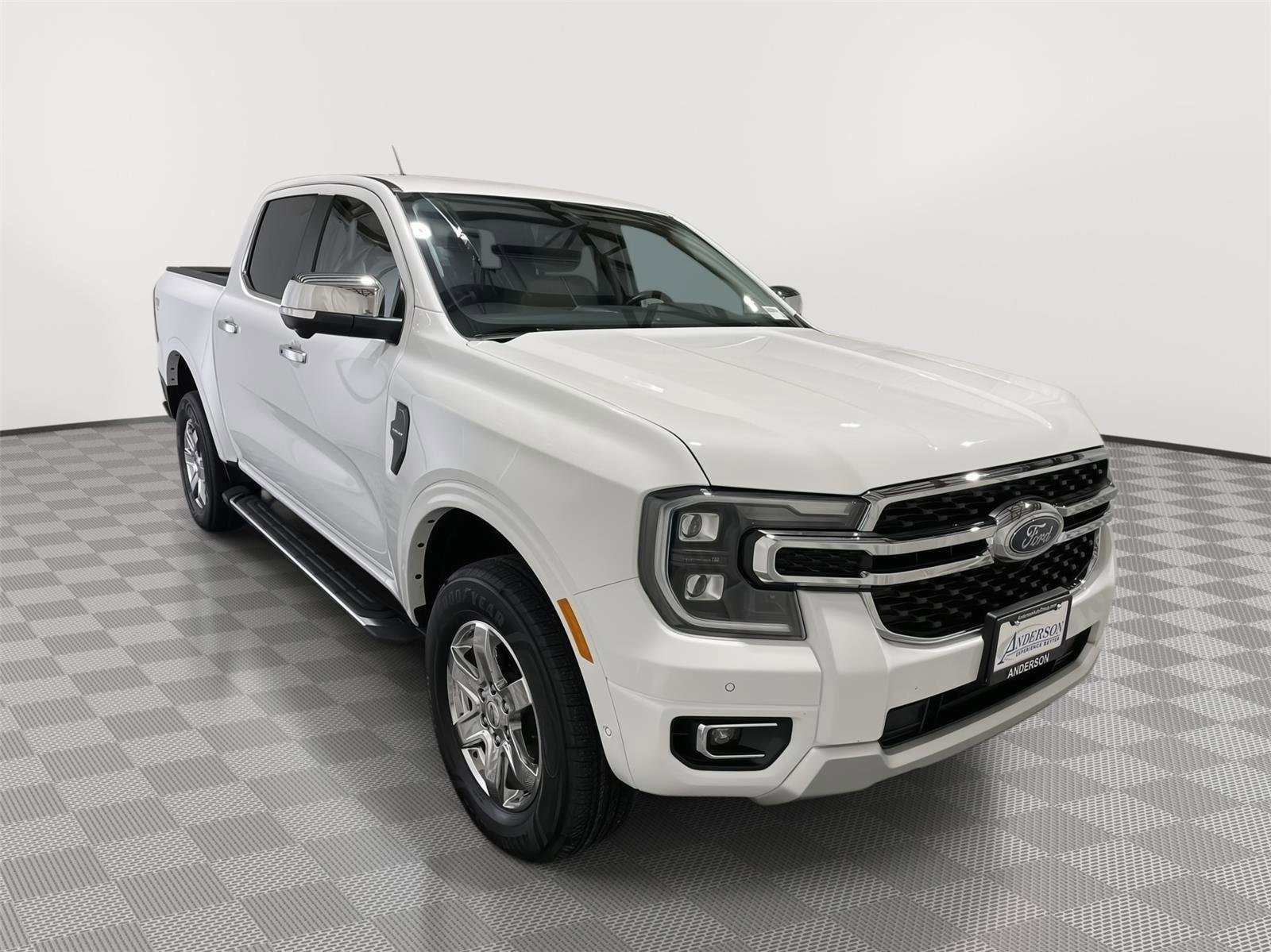 Used 2024 Ford Ranger Lariat w/ FX4 Off-Road Package image 3